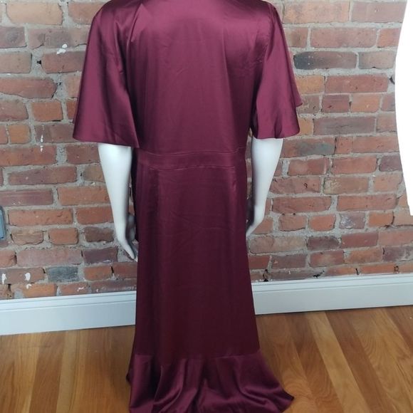 Trendy Plus Size Flounce Wrap Dress 1X - Picture 8 of 9